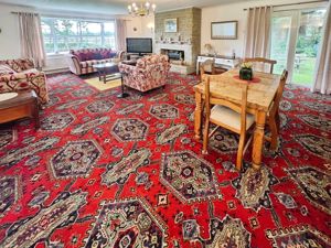 Lounge- click for photo gallery